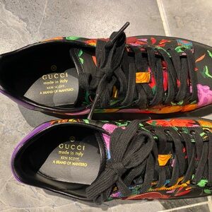 Women’s Gucci Sneaker